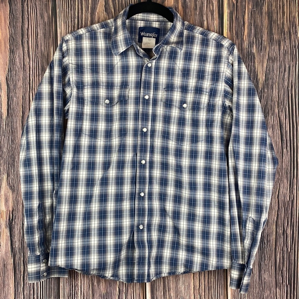 Boy’s Wrangler Blue & White Plaid Button Down- Size XL 14/16